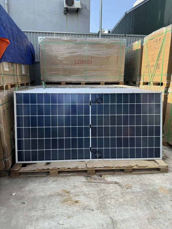 tấm pin Longi : LR7-72HTH-615M, LR8-66HGD-615M, Hi-Mo6 / Hi-Mo7 series.